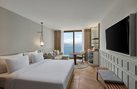 AKA DELUXE SEA VIEW KING ROOMS 01 Card